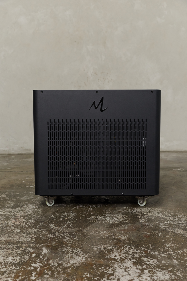 Optional: 1 HP or 2HP chiller with smart Wi-Fi control