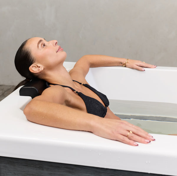 Premium acrylic body with stainless steel frame